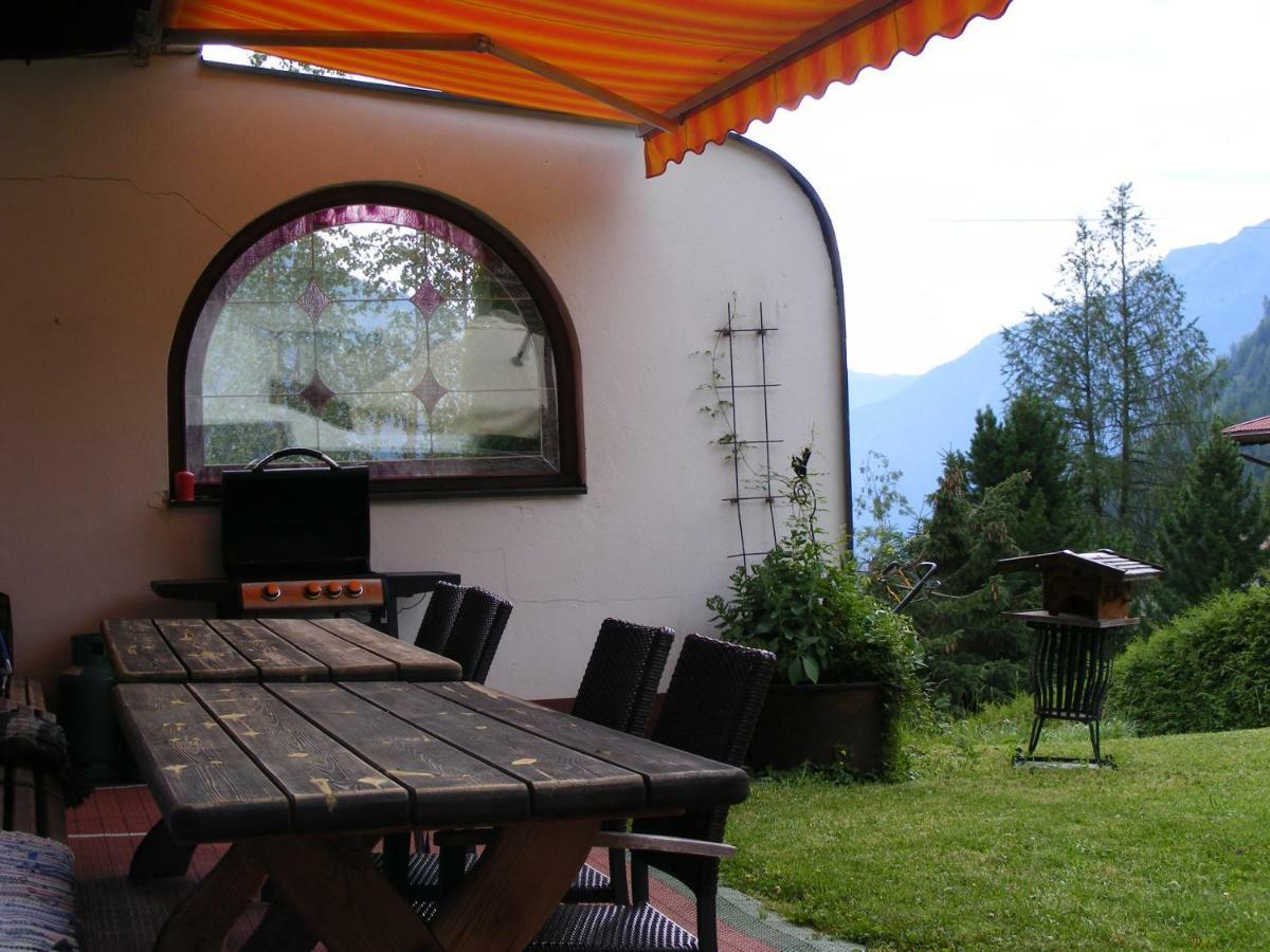 Sankt Sigmund im Sellrain Pension Praxmarer מראה חיצוני תמונה