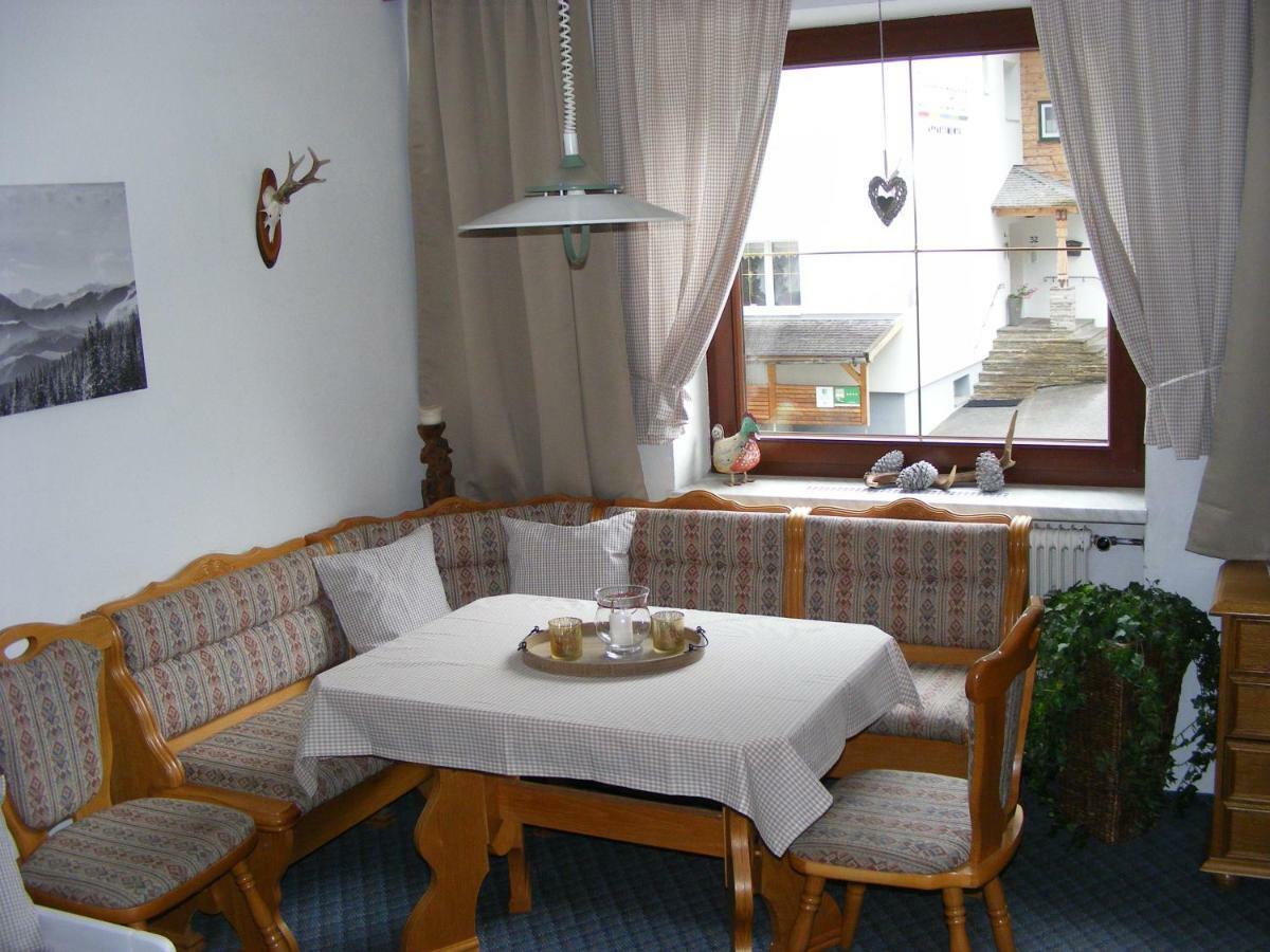 Sankt Sigmund im Sellrain Pension Praxmarer מראה חיצוני תמונה
