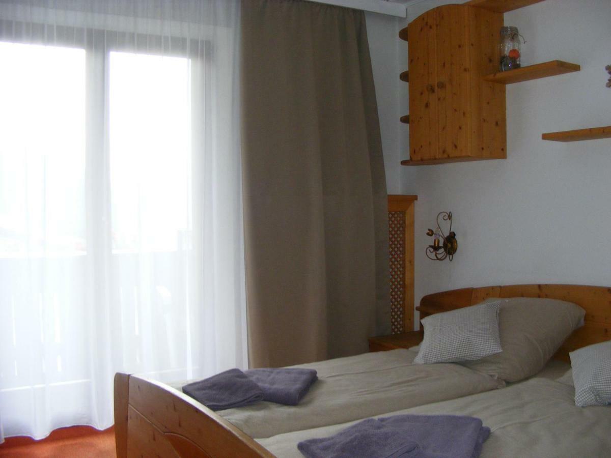 Sankt Sigmund im Sellrain Pension Praxmarer מראה חיצוני תמונה
