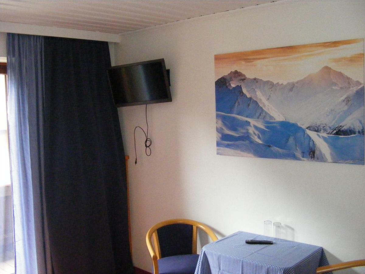 Sankt Sigmund im Sellrain Pension Praxmarer מראה חיצוני תמונה